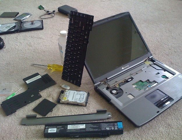 تعمیر لپ تاپ